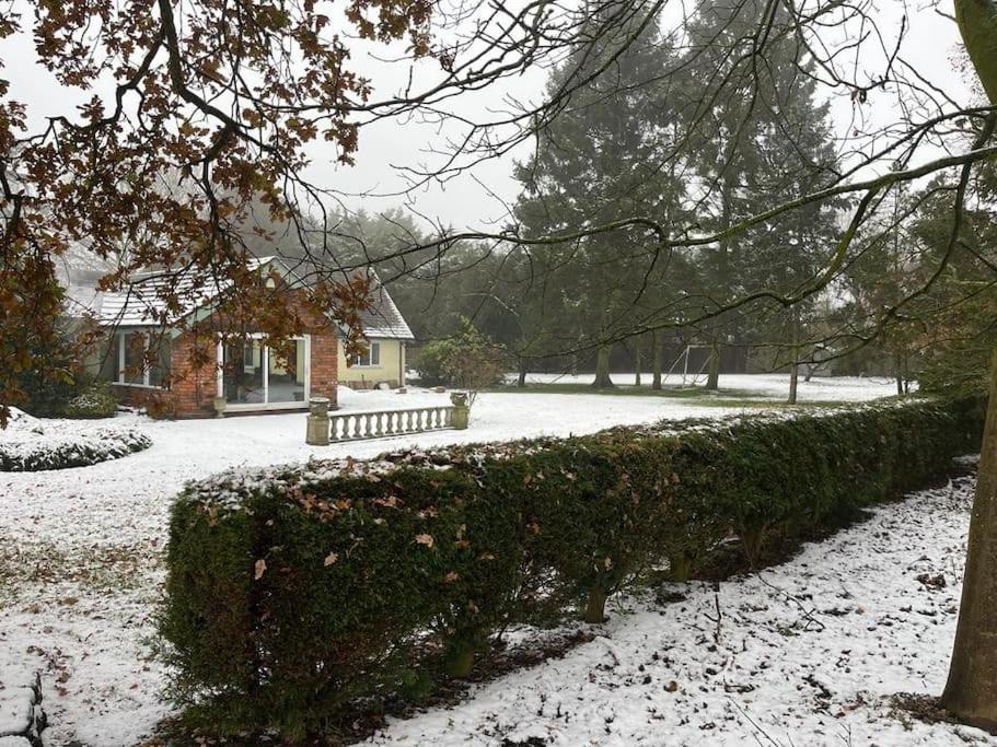 Вилла Brownhills Eaton  Экстерьер фото